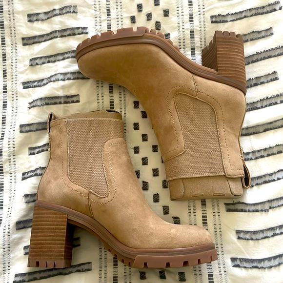 Vince Camuto Shoes - Vince Camuto Denniel Boots Color: Tortilla Brown Size: 5